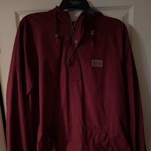 Dravus wind breaker size large.